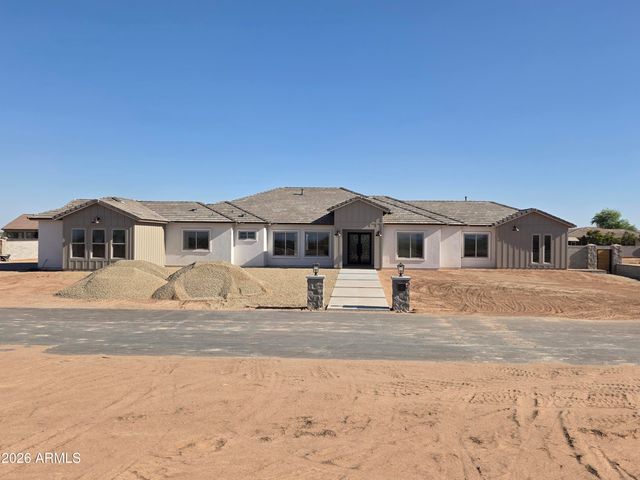 6561 W PALOMINO Way, Coolidge, AZ 85128