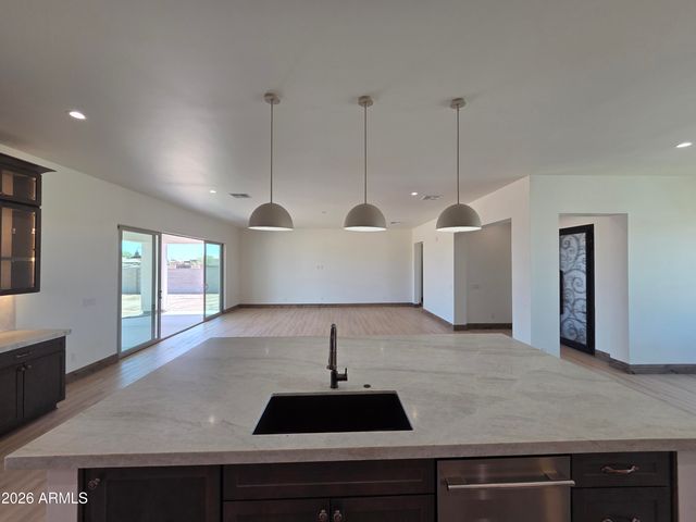6561 W PALOMINO Way, Coolidge, AZ 85128