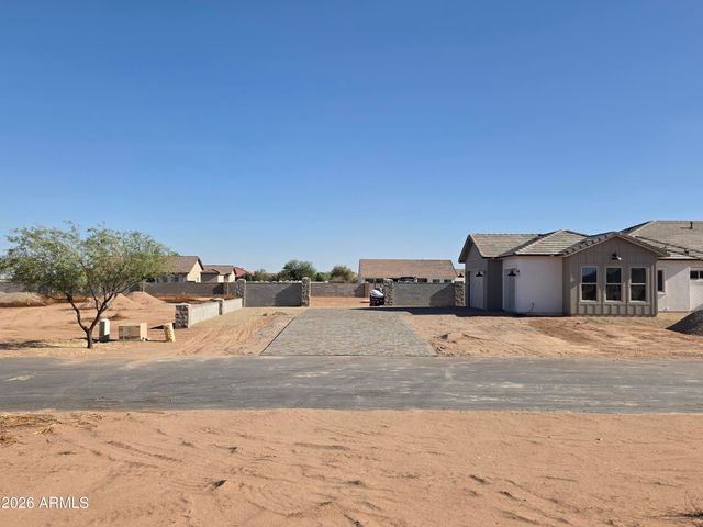 6561 W PALOMINO Way, Coolidge, AZ 85128