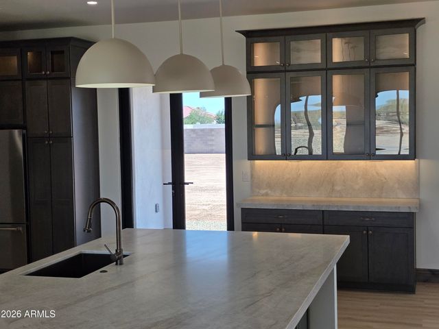 6561 W PALOMINO Way, Coolidge, AZ 85128