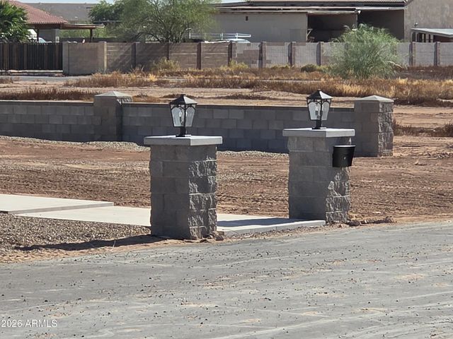 6561 W PALOMINO Way, Coolidge, AZ 85128