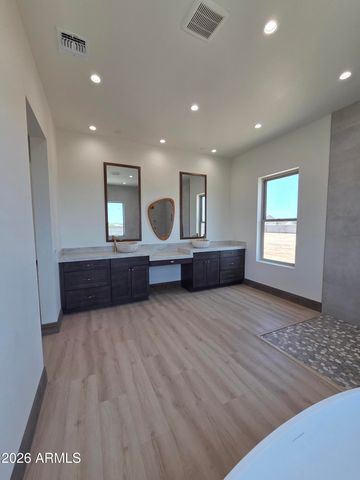 6561 W PALOMINO Way, Coolidge, AZ 85128
