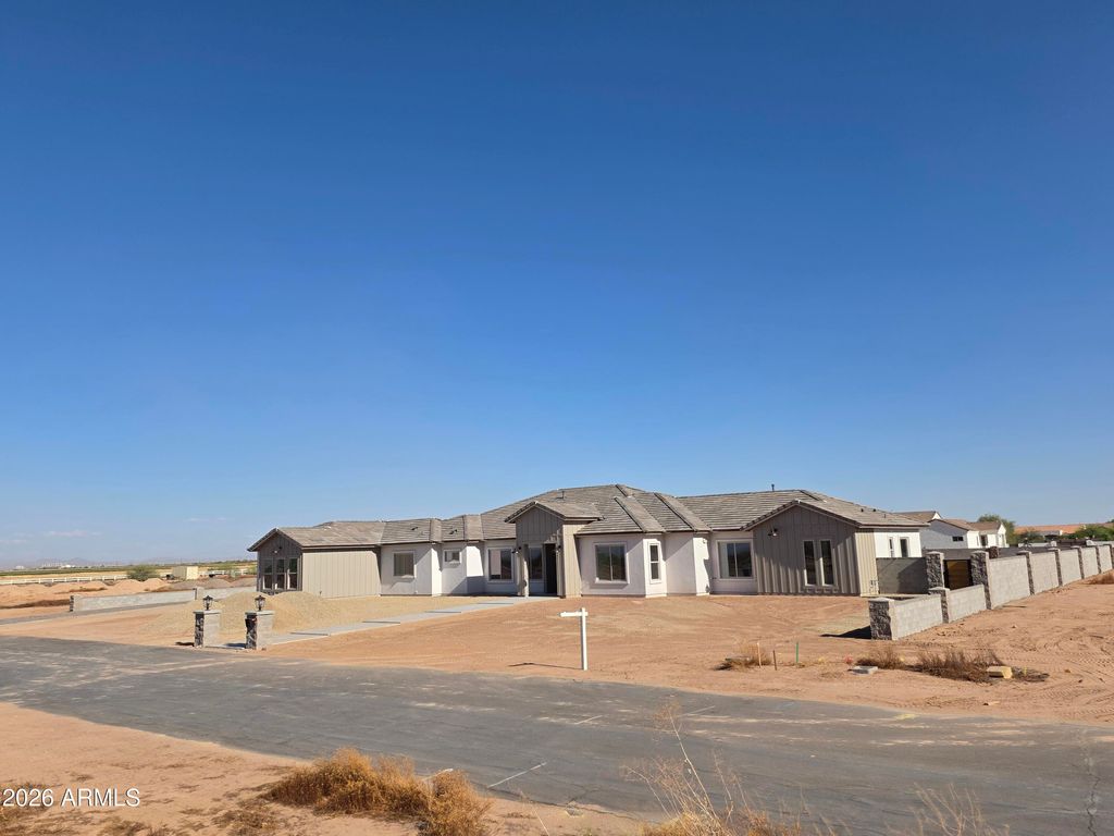6561 W PALOMINO Way, Coolidge, AZ 85128