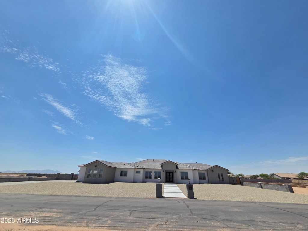6561 W PALOMINO Way, Coolidge, AZ 85128 — photo 2