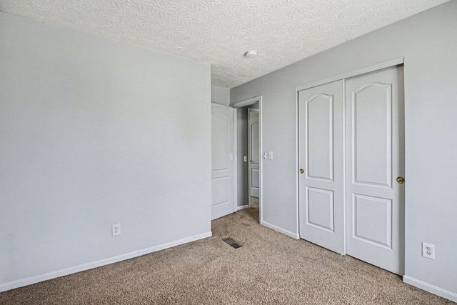 712 Lakefield Drive, Independence, KY 41051