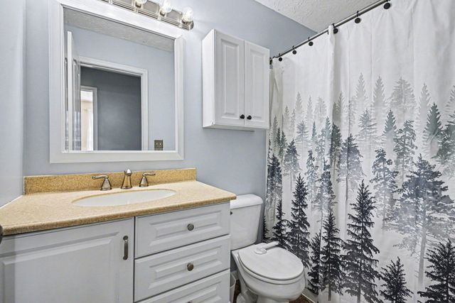 712 Lakefield Drive, Independence, KY 41051