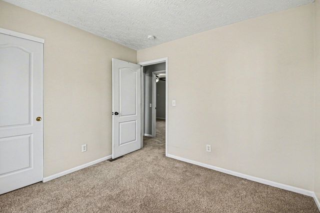 712 Lakefield Drive, Independence, KY 41051