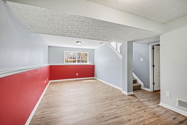 712 Lakefield Drive, Independence, KY 41051