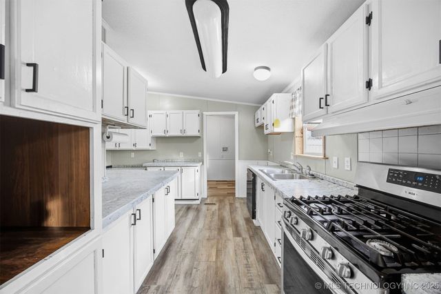 14716 E 400 Road, Claremore, OK 74017