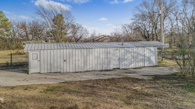 14716 E 400 Road, Claremore, OK 74017