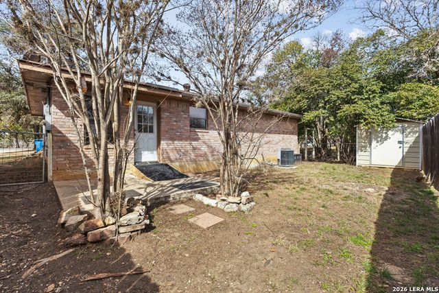 292 Montague, Bandera, TX 78003