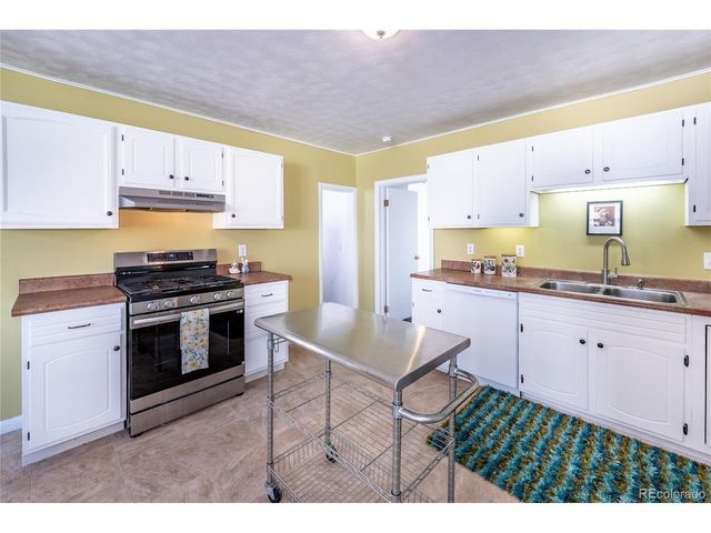 108 E 6th St, Trinidad, CO 81082