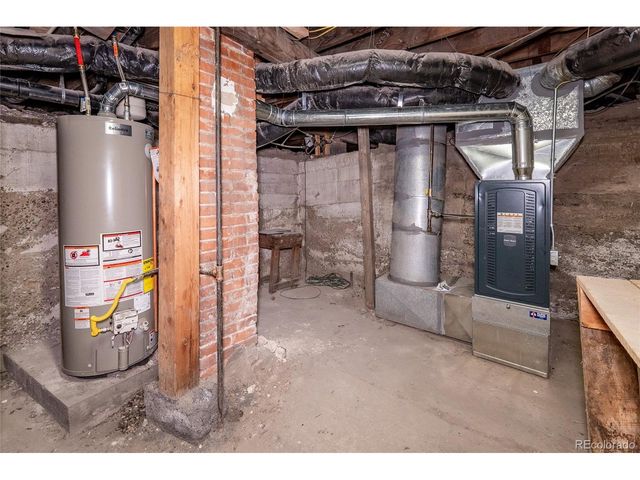 108 E 6th St, Trinidad, CO 81082