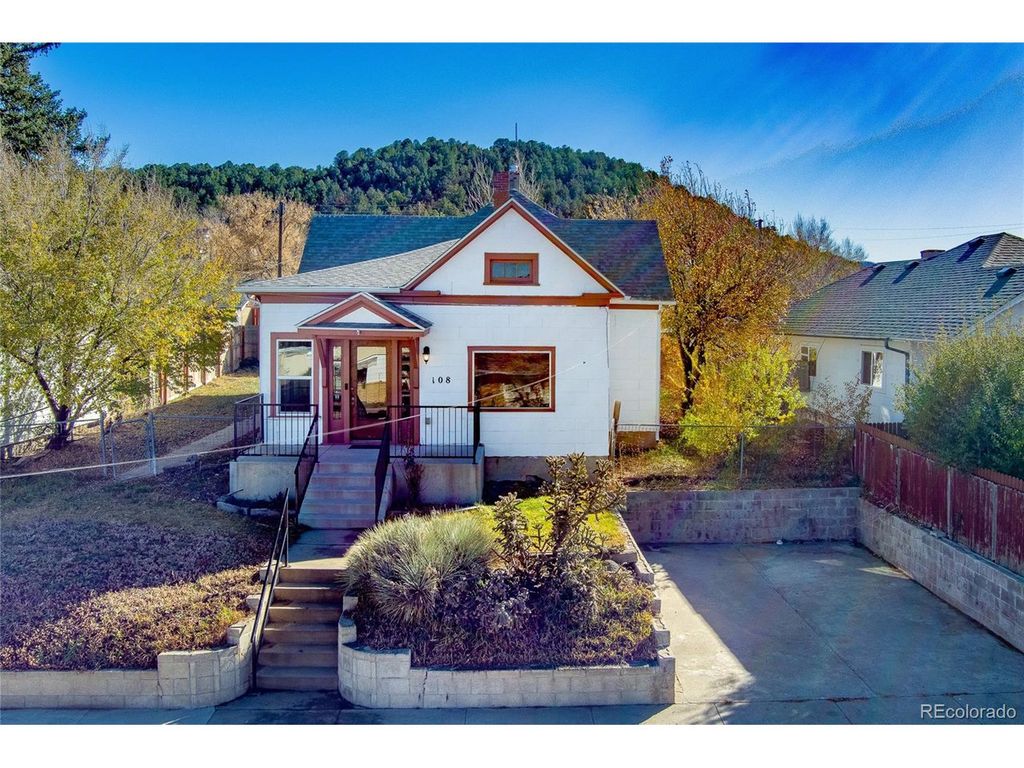 108 E 6th St, Trinidad, CO 81082
