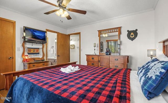 725 Sunshine Trail, Gatlinburg, TN 37738