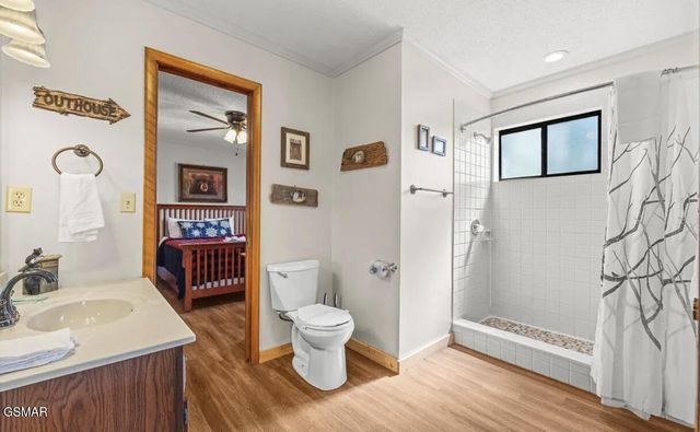 725 Sunshine Trail, Gatlinburg, TN 37738