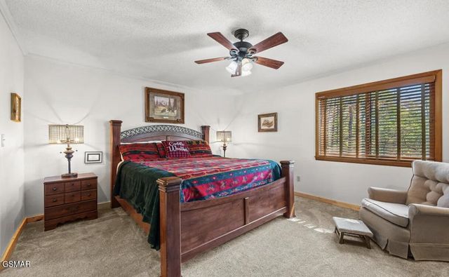 725 Sunshine Trail, Gatlinburg, TN 37738