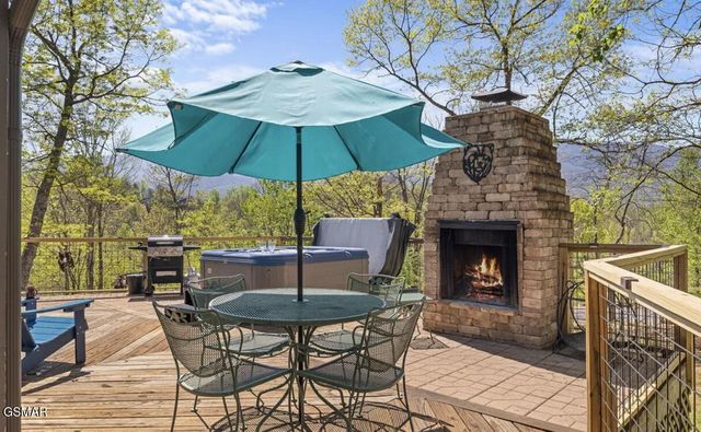 725 Sunshine Trail, Gatlinburg, TN 37738