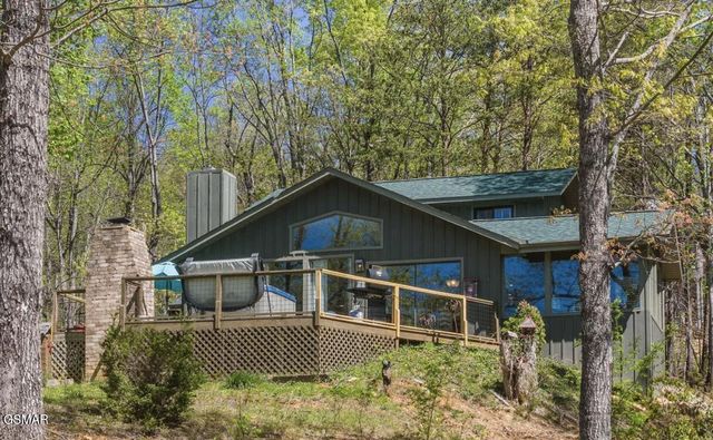 725 Sunshine Trail, Gatlinburg, TN 37738