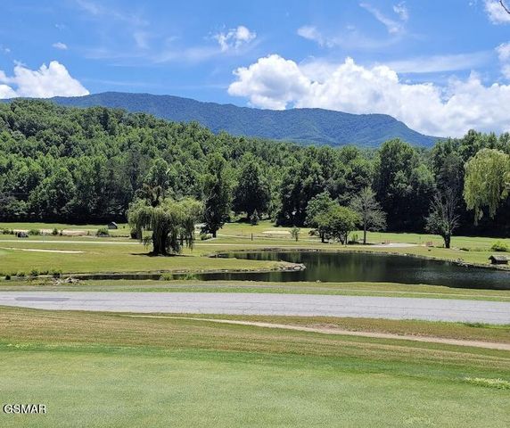 725 Sunshine Trail, Gatlinburg, TN 37738