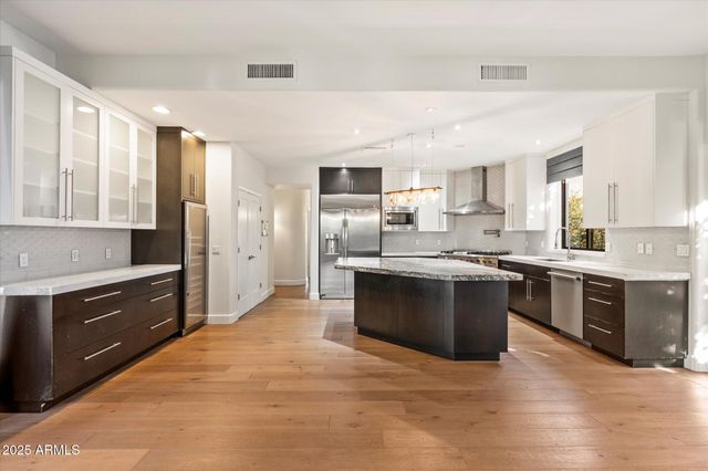 11 W SAN JUAN Avenue, Phoenix, AZ 85013