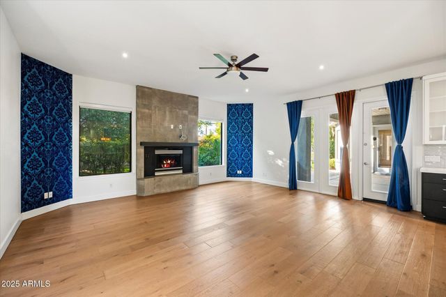 11 W SAN JUAN Avenue, Phoenix, AZ 85013