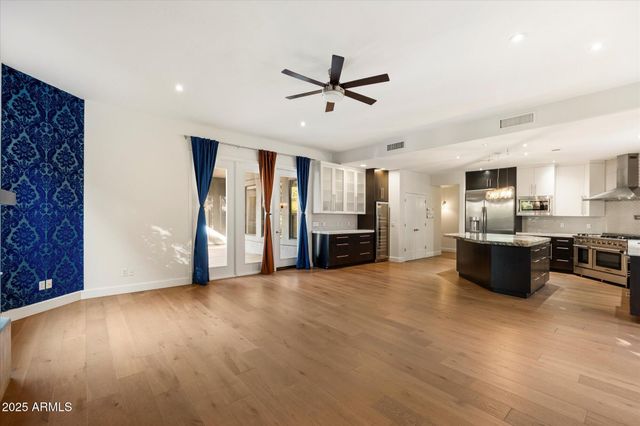 11 W SAN JUAN Avenue, Phoenix, AZ 85013