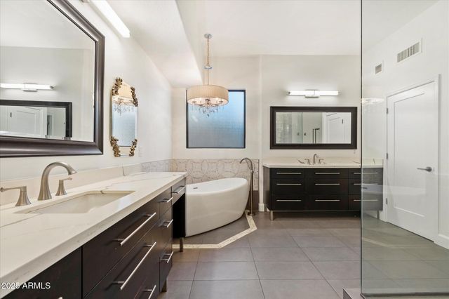 11 W SAN JUAN Avenue, Phoenix, AZ 85013