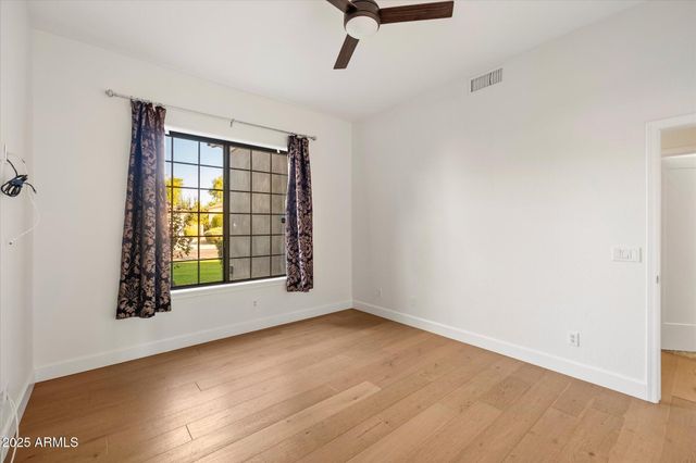 11 W SAN JUAN Avenue, Phoenix, AZ 85013