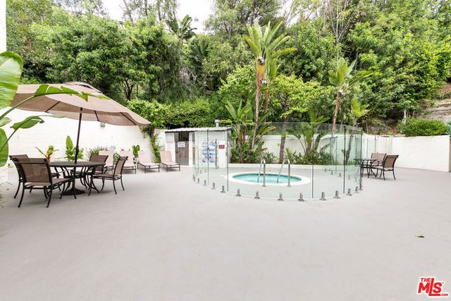 1230 Horn Avenue 516, West Hollywood, CA 90069