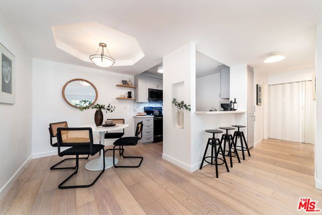 1230 Horn Avenue 516, West Hollywood, CA 90069