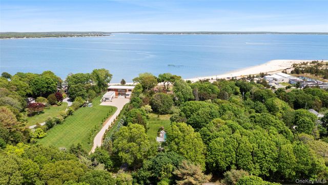 250 Paradise Point Road, Southold, NY 11971