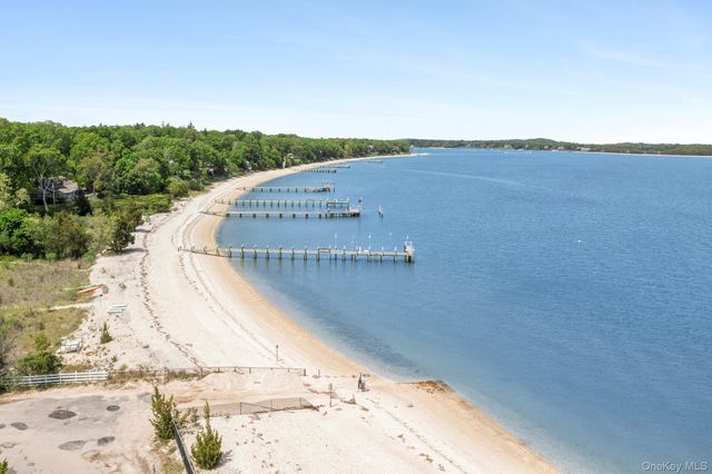 250 Paradise Point Road, Southold, NY 11971