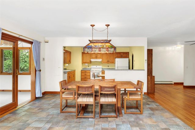 250 Paradise Point Road, Southold, NY 11971