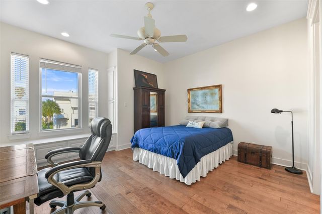 13338 Binnacle Way, Galveston, TX 77554