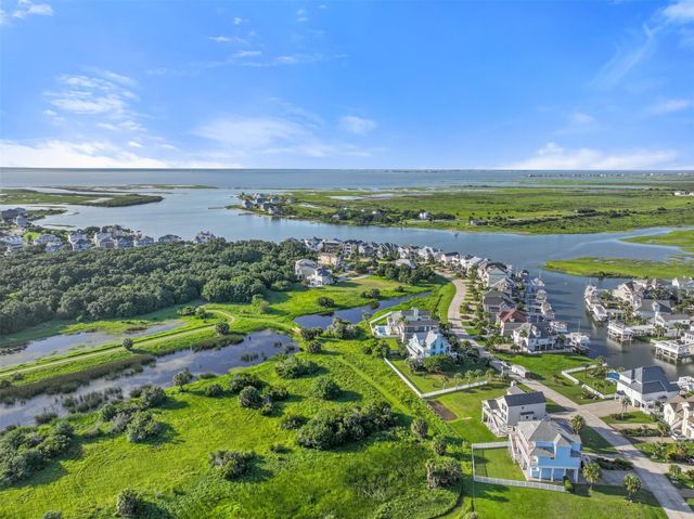 13338 Binnacle Way, Galveston, TX 77554