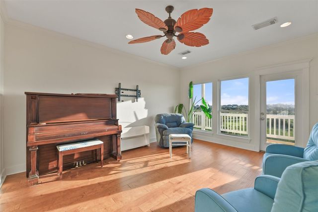 13338 Binnacle Way, Galveston, TX 77554