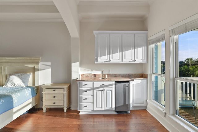 13338 Binnacle Way, Galveston, TX 77554