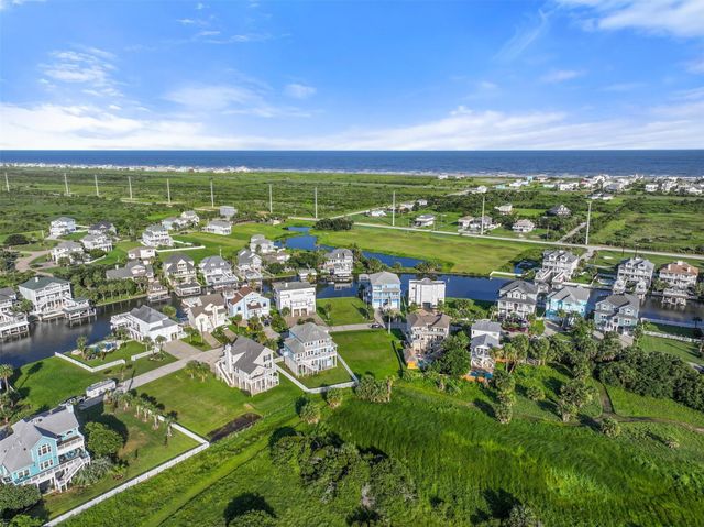 13338 Binnacle Way, Galveston, TX 77554