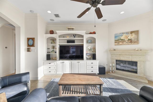 13338 Binnacle Way, Galveston, TX 77554