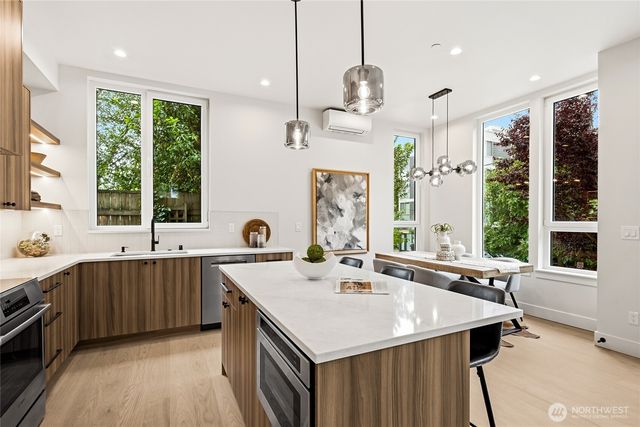 1510 A NW 59th Street, Seattle, WA 98107