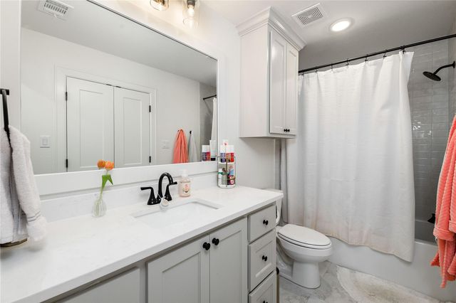 2038 Pebble Bend Drive, College Station, TX 77845
