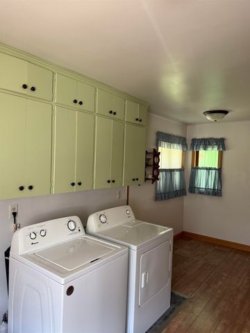 3638 Logan Ave., Waterloo, IA 50703