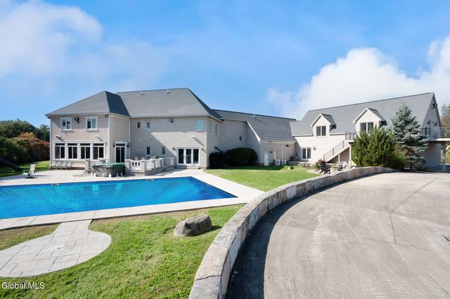 1310 Currybush Road, Rotterdam, NY 12306