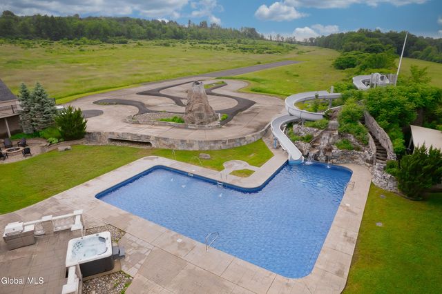 1310 Currybush Road, Rotterdam, NY 12306