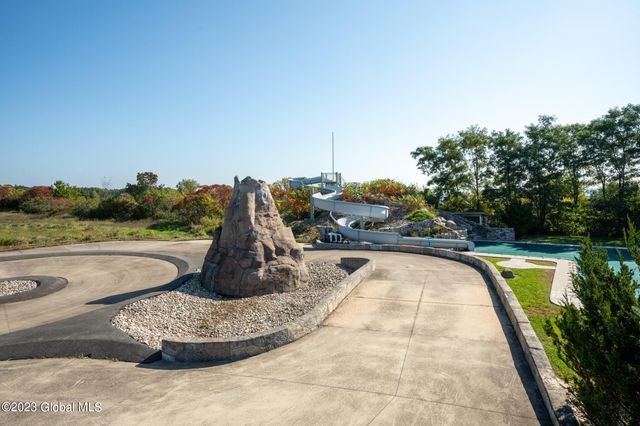 1310 Currybush Road, Rotterdam, NY 12306