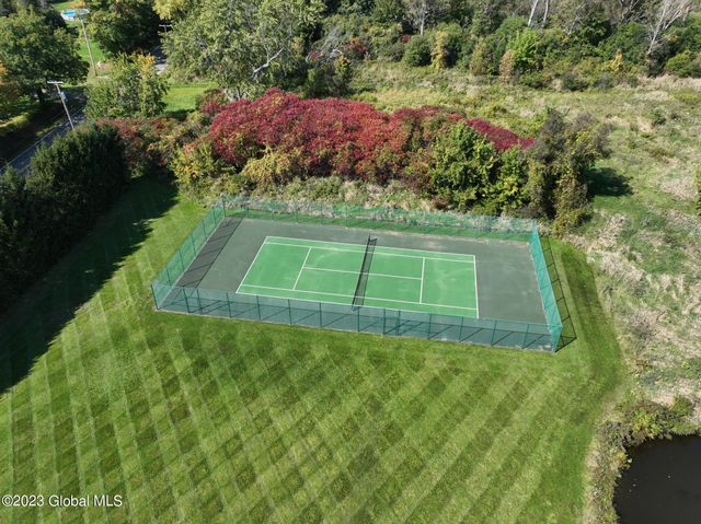 1310 Currybush Road, Rotterdam, NY 12306