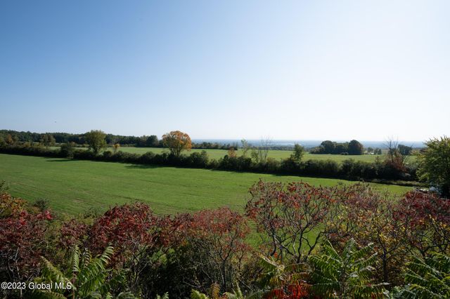 1310 Currybush Road, Rotterdam, NY 12306