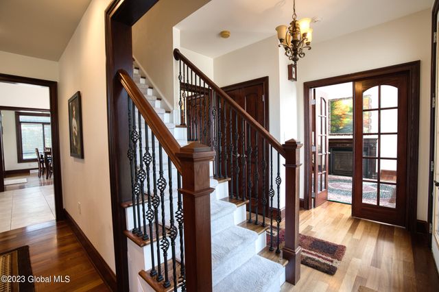 1310 Currybush Road, Rotterdam, NY 12306