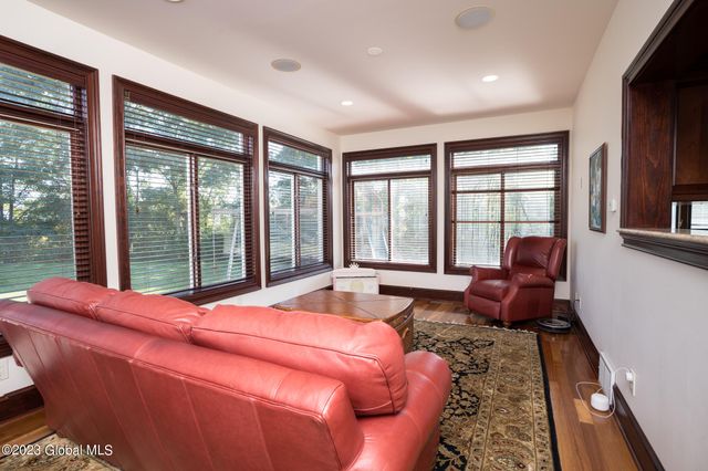 1310 Currybush Road, Rotterdam, NY 12306